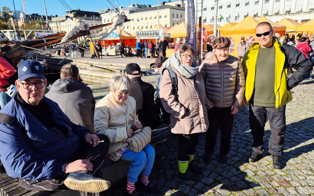 Ensimmäinen asukastoimikuntapalaveri ja Silakkamarkkinat